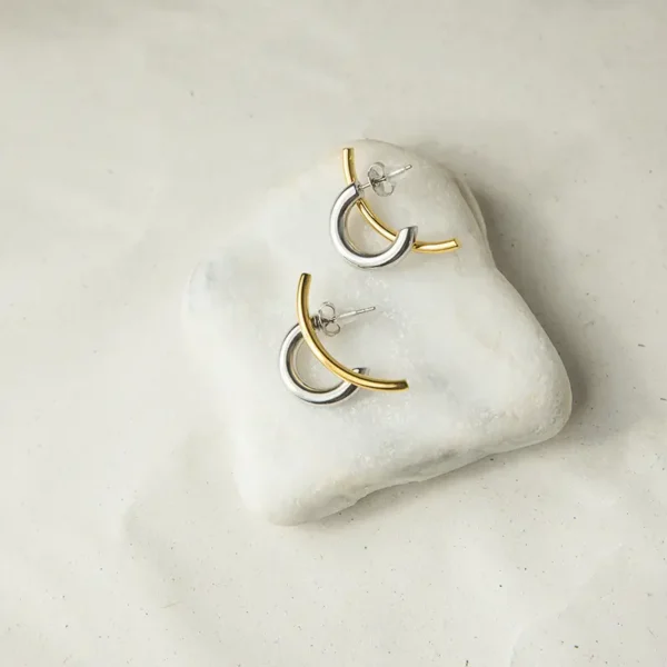 Minimal Σκουλαρίκια Ova δίχρωμα με καθαρό οβάλ σχήμα