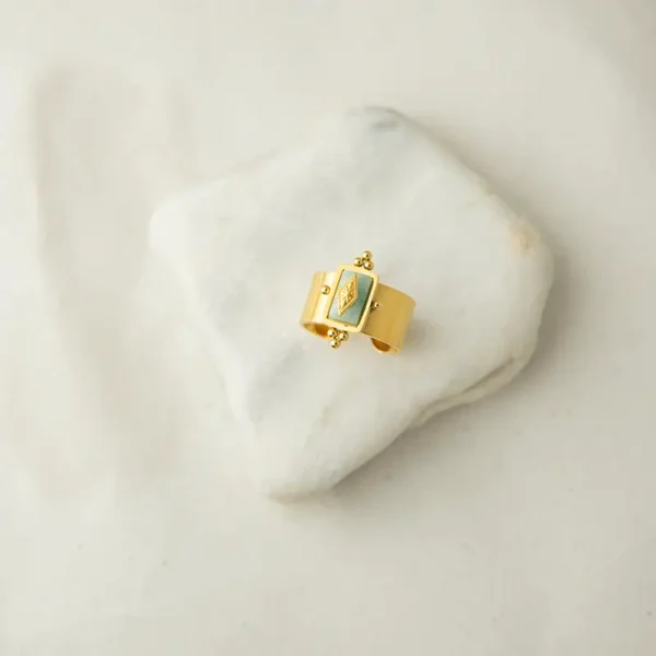 Δαχτυλίδι Miramar – Χρυσό minimal κόσμημα με φυσική πέτρα